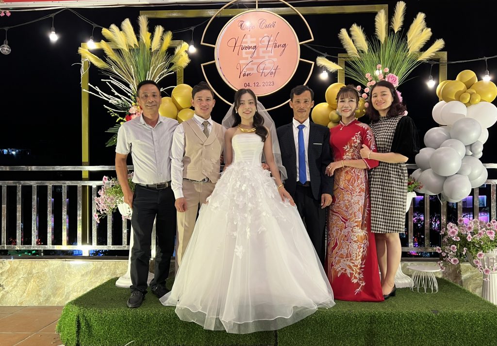 tiệc cưới